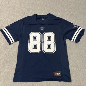 Care Dee Lamb 88 Dallas Cowboys Jersey Medium NFL Apparel